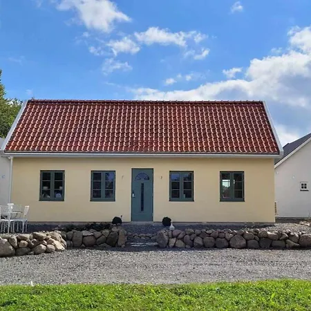Hus I Mysig By Naera Havet Villa Ystad Exterior photo