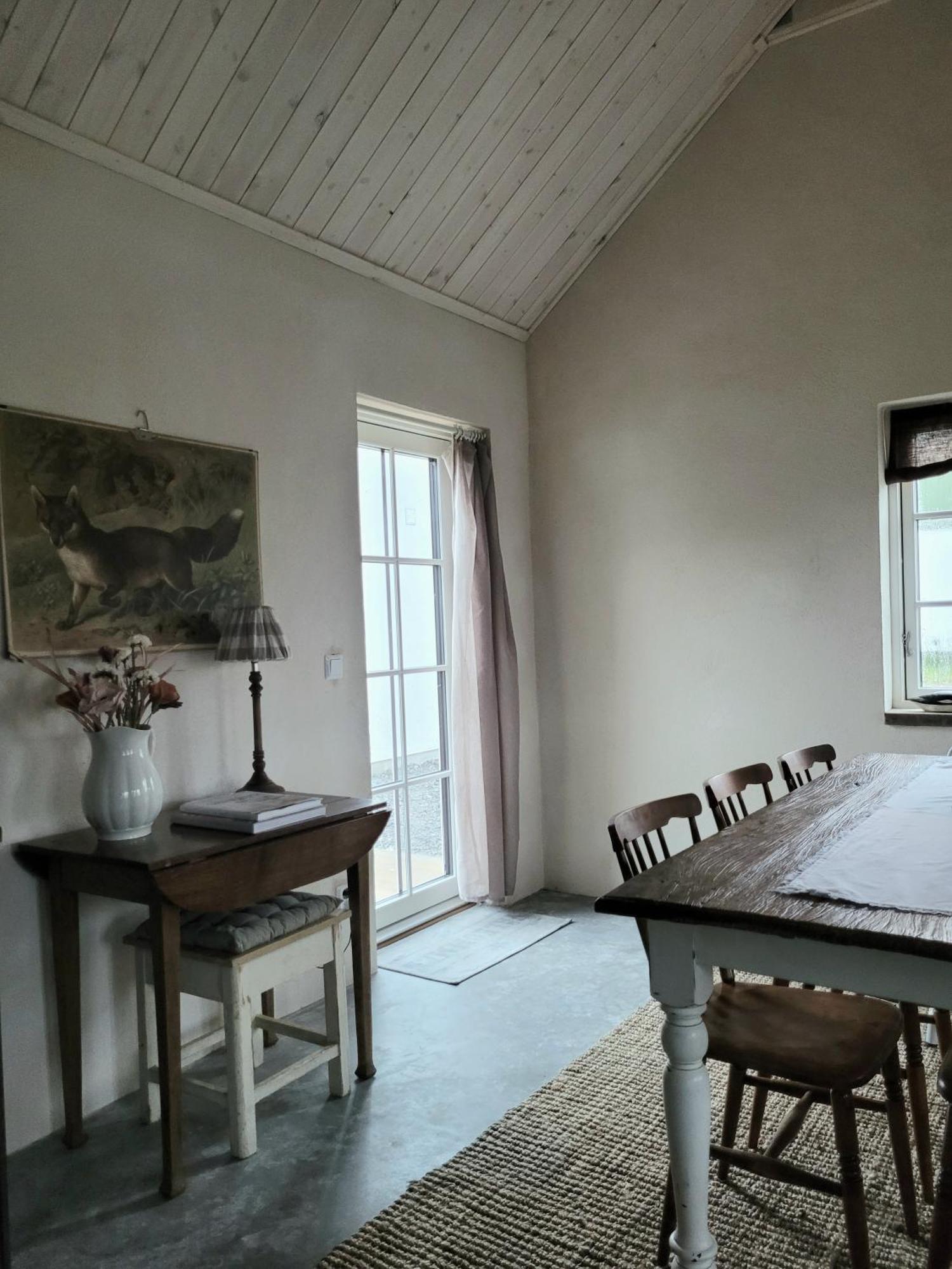 Hus I Mysig By Naera Havet Ystad